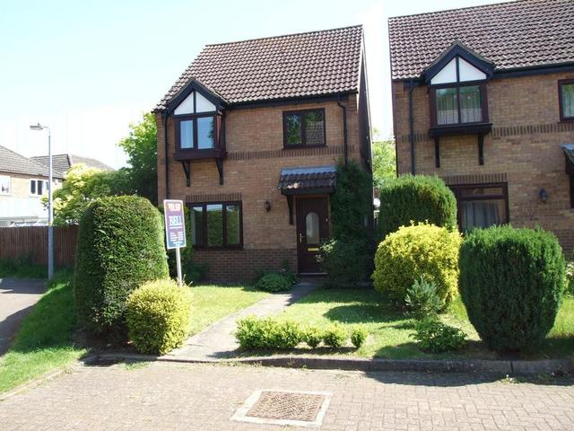 3 bedroom Detached House